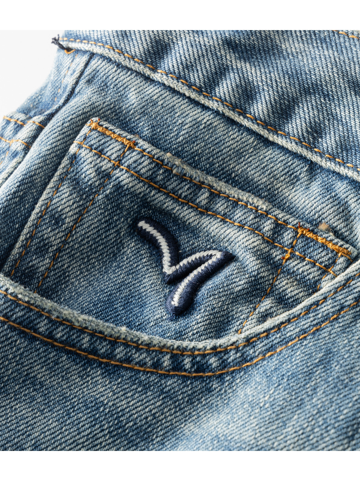Pocket detail