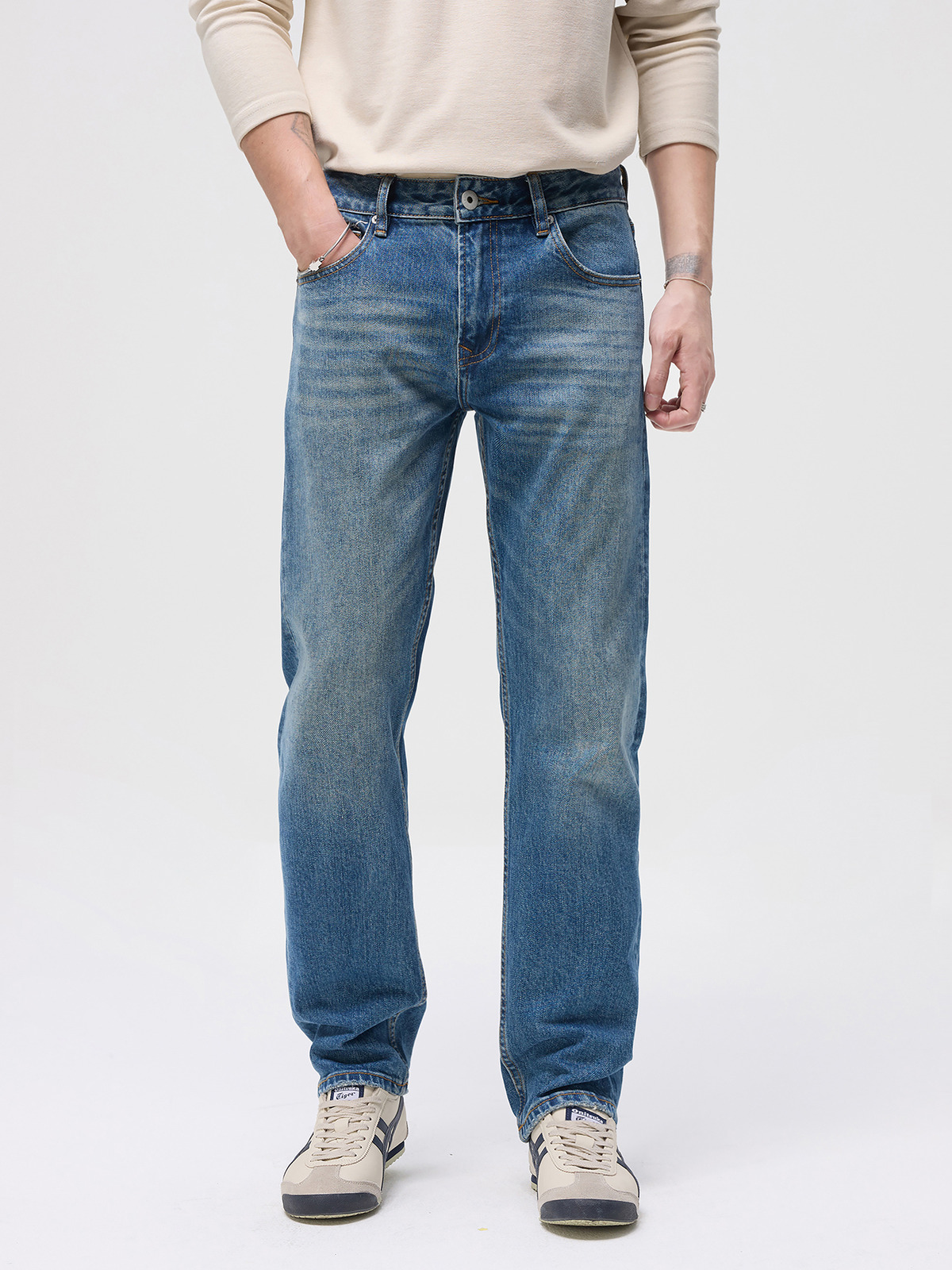 0409 featured jeans
